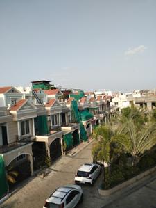 Image of 2800 Sq.ft 4 BHK Duplex for rent in Western Court, Kolar Road, Bhopal for Rs. 28000