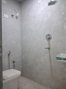 Common Bathroom Image of 980 Sq.ft 2 BHK Apartment / Flat for sale in GCM Gomati Apartment, Sector 49 Noida for Rs. 4000000