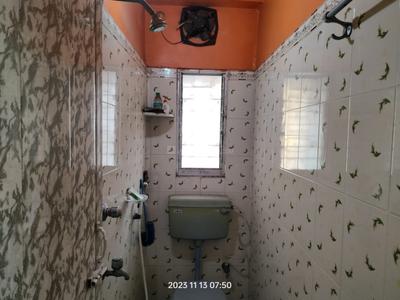 Bathroom Image of 1220 Sq.ft 3 BHK Apartment / Flat for sale in Anjali Apartment, Ward No 113 Kolkata for Rs. 4800000