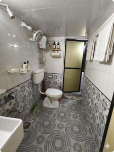 Bathroom Image of 918 Sq.ft 2 BHK Apartment / Flat for sale in Gala Highland Residency, Thane West Thane for Rs. 11500000