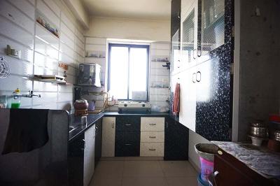 Kitchen Image of 1170 Sq.ft 2 BHK Apartment / Flat for sale in Murlidhar Avenue, Ranip Ahmedabad for Rs. 6000000