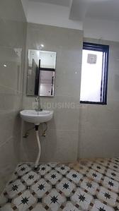 Bathroom Image of 900 Sq.ft 1 BHK Builder Floor for rent in Sector 53 Gurgaon for Rs. 28000