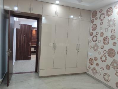 Bedroom Image of 1400 Sq.ft 3 BHK Builder Floor for rent in Preet Vihar New Delhi for Rs. 35000