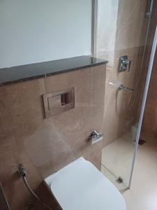 Bathroom Image of 1500 Sq.ft 3 BHK Apartment / Flat for rent in Piramal Aranya, Byculla Mumbai for Rs. 200000