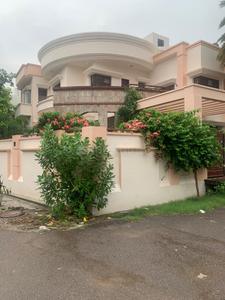 Image of 8500 Sq.ft 6 BHK Independent House for sale in Gomti Nagar, Lucknow for Rs. 85000000