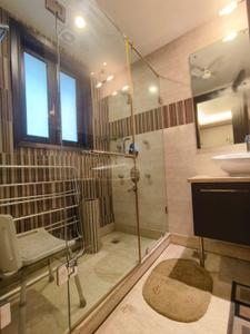 Bathroom Image of 2300 Sq.ft 3 BHK Builder Floor for sale in Panchsheel Enclave New Delhi for Rs. 65000000