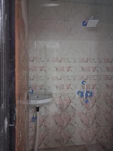Common Bathroom Image of 1050 Sq.ft 2 BHK Apartment / Flat for sale in Sector 49 Noida for Rs. 4500000