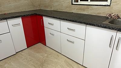 Kitchen Image of 1100 Sq.ft 2 BHK Apartment / Flat for rent in Sai Pride Homes, Nipania Indore for Rs. 20000
