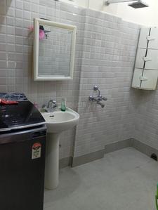 Bathroom Image of 1305 Sq.ft 3 BHK Apartment / Flat for sale in Jadavpur Kolkata for Rs. 9500000