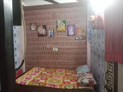 Bedroom Image of 430 Sq.ft 1 RK Builder Floor for sale in Krishna Nagar New Delhi for Rs. 2000000