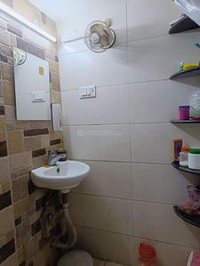 Bathroom Image of 750 Sq.ft 2 BHK Apartment / Flat for sale in Ballygunge Kolkata for Rs. 7500000