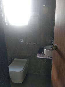 Bathroom Image of 1200 Sq.ft 3 BHK Apartment / Flat for rent in Manish Nagar Nagpur for Rs. 25000