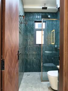 Bathroom Image of 2000 Sq.ft 3 BHK Builder Floor for sale in Vipul World, Sector 48 Gurgaon for Rs. 30000000