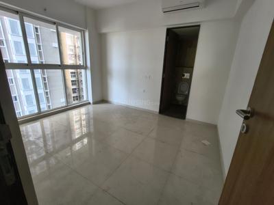 Bedroom Image of 1250 Sq.ft 3 BHK Apartment / Flat for sale in Lodha Amara Tower 49 And 50, Kolshet Thane for Rs. 18500000
