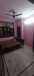 Bedroom Image of 750 Sq.ft 2 BHK Builder Floor for rent in New Ashok Nagar New Delhi for Rs. 21000