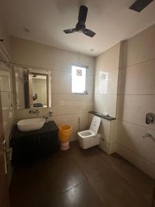 Bathroom Image of 2000 Sq.ft 3 BHK Builder Floor for rent in DLF Phase 3 Gurgaon for Rs. 85000