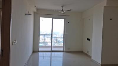 Living Room Image of 1725 Sq.ft 3 BHK Apartment / Flat for rent in DLF Express Greens, Manesar Gurgaon for Rs. 28000