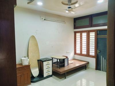 Bedroom Image of 1980 Sq.ft 3 BHK Independent House for rent in Memnagar Ahmedabad for Rs. 27000
