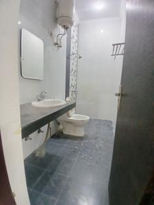 Bathroom Image of 1700 Sq.ft 2 BHK Independent House for rent in Sector 46 Gurgaon for Rs. 42000