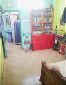 Bedroom Image of 600 Sq.ft 2 BHK Apartment / Flat for sale in Picnic Garden Kolkata for Rs. 2500000