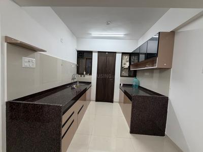 Kitchen Image of 860 Sq.ft 2 BHK Apartment / Flat for rent in ARV Uthville, Kharadi Pune for Rs. 36900