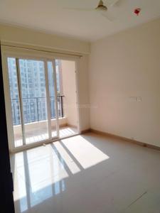 Hall Image of 1695 Sq.ft 3 BHK Apartment / Flat for sale in Amrapali Crystal Homes Phase 1, Sector 76 Noida for Rs. 22950000