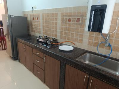 Kitchen Image of 800 Sq.ft 1 BHK Apartment / Flat for rent in Devashri Sun n Sand, Candolim Goa for Rs. 38000