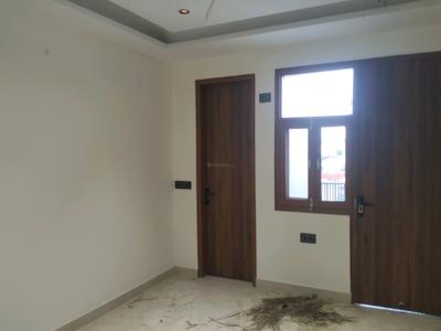 Bedroom Image of 630 Sq.ft 2 BHK Builder Floor for sale in Mayur Vihar Phase 1 New Delhi for Rs. 8000000