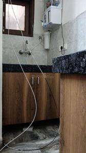 Kitchen Image of 550 Sq.ft 1 BHK Builder Floor for rent in Patel Nagar Gurgaon for Rs. 20000