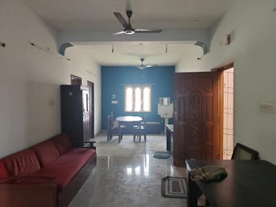Living Room Image of 1400 Sq.ft 2 BHK Builder Floor for rent in Kil Ayanambakkam Chennai for Rs. 21000