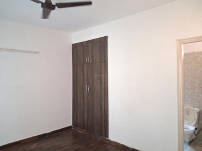 Bedroom Image of 1195 Sq.ft 2 BHK Apartment / Flat for sale in Paras Tierea, Sector 137 Noida for Rs. 9950000