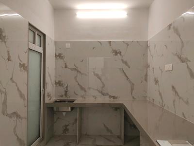 Kitchen Image of 650 Sq.ft 2 BHK Apartment / Flat for sale in Emerald Dotom Isle, Kandivali West Mumbai for Rs. 13400000
