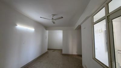 Living Room Image of 950 Sq.ft 2 BHK Apartment / Flat for rent in Suncity Avenue 76, Sector 76 Gurgaon for Rs. 18000