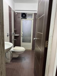 Bathroom Image of 978 Sq.ft 2 BHK Apartment / Flat for rent in Nahar Jonquille and Jamaica, Powai Mumbai for Rs. 75000