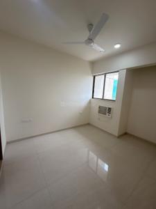 Bedroom Image of 650 Sq.ft 2 BHK Apartment / Flat for rent in Lodha Crown Kolshet, Kolshet Thane for Rs. 30000