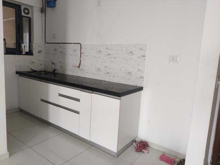 Amanora Gold Towers 44 45 And 46 Main Image 1