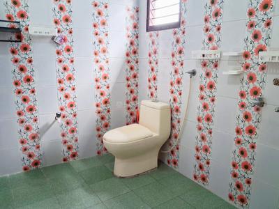 Nedunchalai Nagar Bathroom 1
