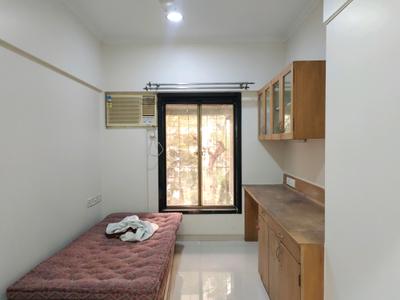 Bedroom Image of 1850 Sq.ft 4 BHK Apartment / Flat for sale in Tarapore Towers, Andheri West Mumbai for Rs. 52500000