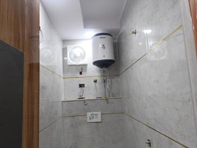 Image of 900 Sq.ft 3 BHK Builder Floor for rent in Govindpuri, New Delhi for Rs. 20000