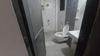 Galaxy Orion Bathroom Two 4