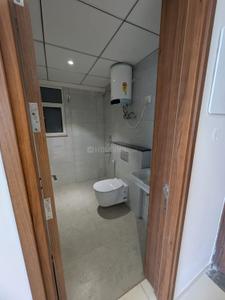 Bathroom Image of 650 Sq.ft 2 BHK Apartment / Flat for rent in Godrej The Suites, Jaypee Greens Greater Noida for Rs. 37000
