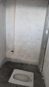 Bathroom Image of 500 Sq.ft 1 RK Builder Floor for rent in Sri Krishna Nagar Motihari for Rs. 3000
