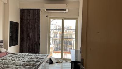 Bedroom Image of 614 Sq.ft 1 BHK Apartment / Flat for rent in Maxblis Grand Kingston, Sector 75 Noida for Rs. 30000