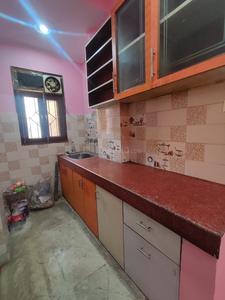 Kitchen Image of 600 Sq.ft 1 BHK Builder Floor for rent in Chhattarpur New Delhi for Rs. 12600