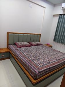 Bedroom Image of 1220 Sq.ft 2 BHK Apartment / Flat for sale in Elite Ornate, Tragad Ahmedabad for Rs. 6800000