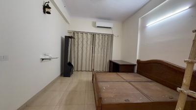 Bedroom Image of 2280 Sq.ft 3 BHK Apartment / Flat for rent in Gaurs Sports Wood, Sector 79 Noida for Rs. 50000