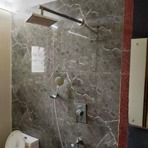 Bathroom Image of 1800 Sq.ft 4 BHK Apartment / Flat for rent in Birsa Nagar Ranchi for Rs. 45000