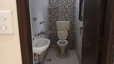 Image of 1100 Sq.ft 2 BHK Builder Floor for rent in Janakpuri, New Delhi for Rs. 35450