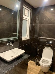 Bathroom Image of 2400 Sq.ft 3.5 BHK Builder Floor for sale in Sector 31 Gurgaon for Rs. 29900000