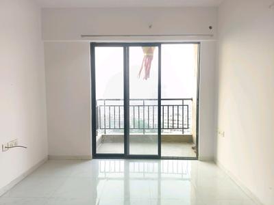 Living Room Image of 938 Sq.ft 2 BHK Apartment / Flat for rent in Runwal Gardens Phase I, Dombivli East Thane for Rs. 18999